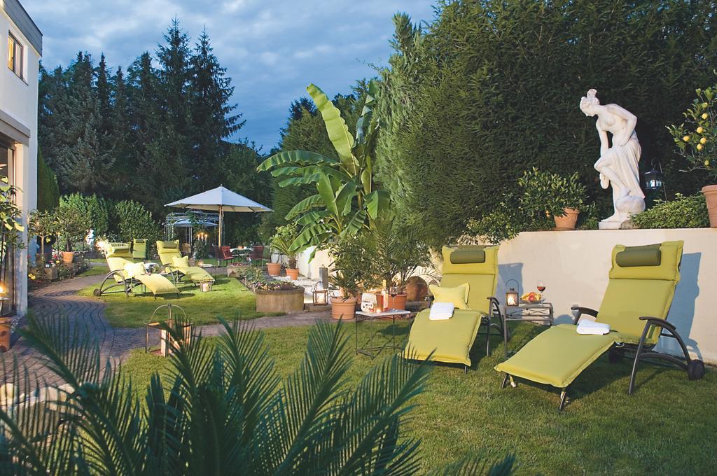 Hotel Ambiente Бад-Беллинген Экстерьер фото